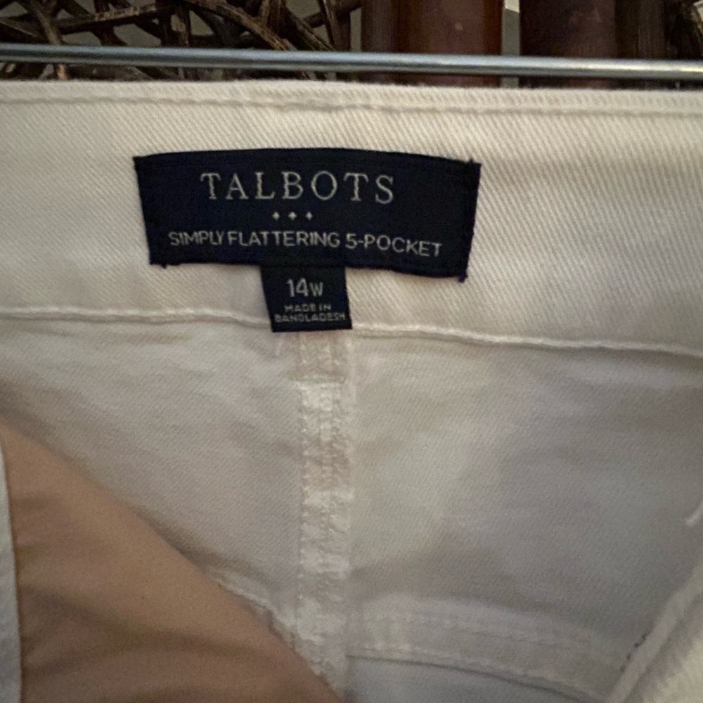 White pants - Picture 4 of 4